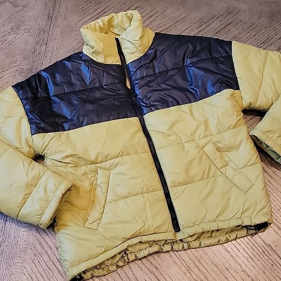 Lime Green puffer jacket size M or S NWT - Picture 5 of 12